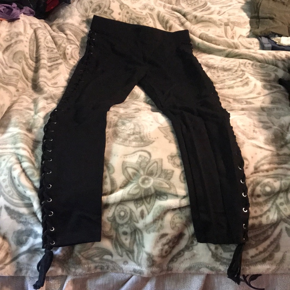 Never Worn Forever 21 Lace Up Legging